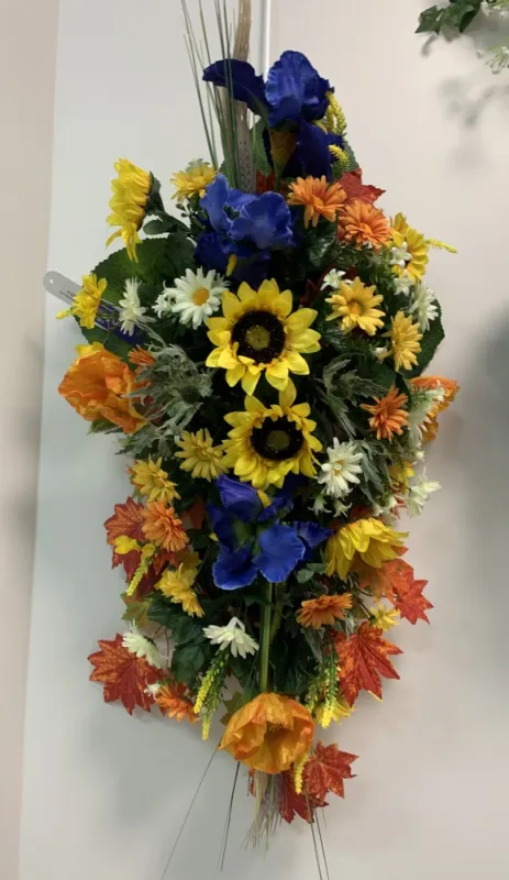 Vente de dessus de cercueils en fleurs artificielles à Yssingeaux