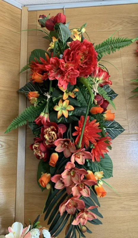 Vente de dessus de cercueils en fleurs artificielles à Yssingeaux