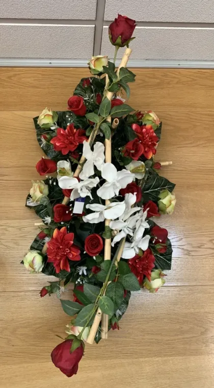 Plante dessus de cercueil à Yssingeaux, Yssingeaux, Pompes Funèbres Celle